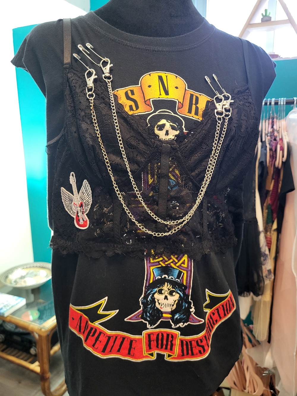 Guns N' Roses 'Appetite for Destruction' Black Graphic Tank with Lace & Chain